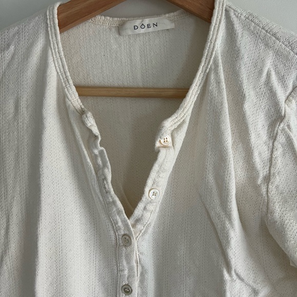 Doen Cream Long Sleeve Button Down Shirt with Mandarin Collar - Picture 2 of 3